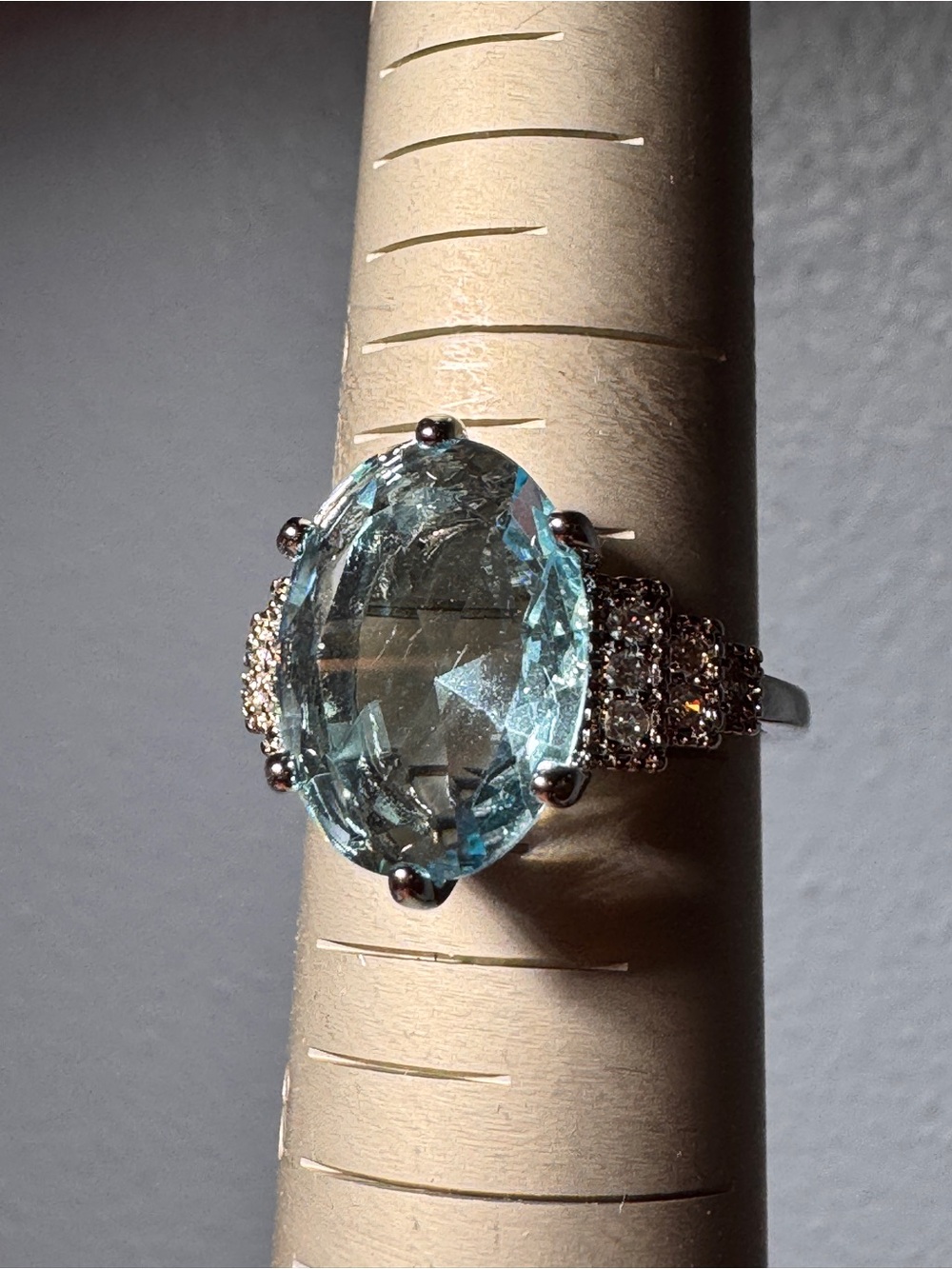 Aquamarine Oval Cocktail Ring with Pavé Accents